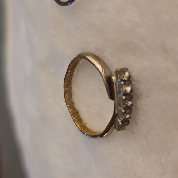 3/$30 Vintage Set of Six Smiley Heart Bell Rhinestone Adjustable Ring - Picture 5 of 6